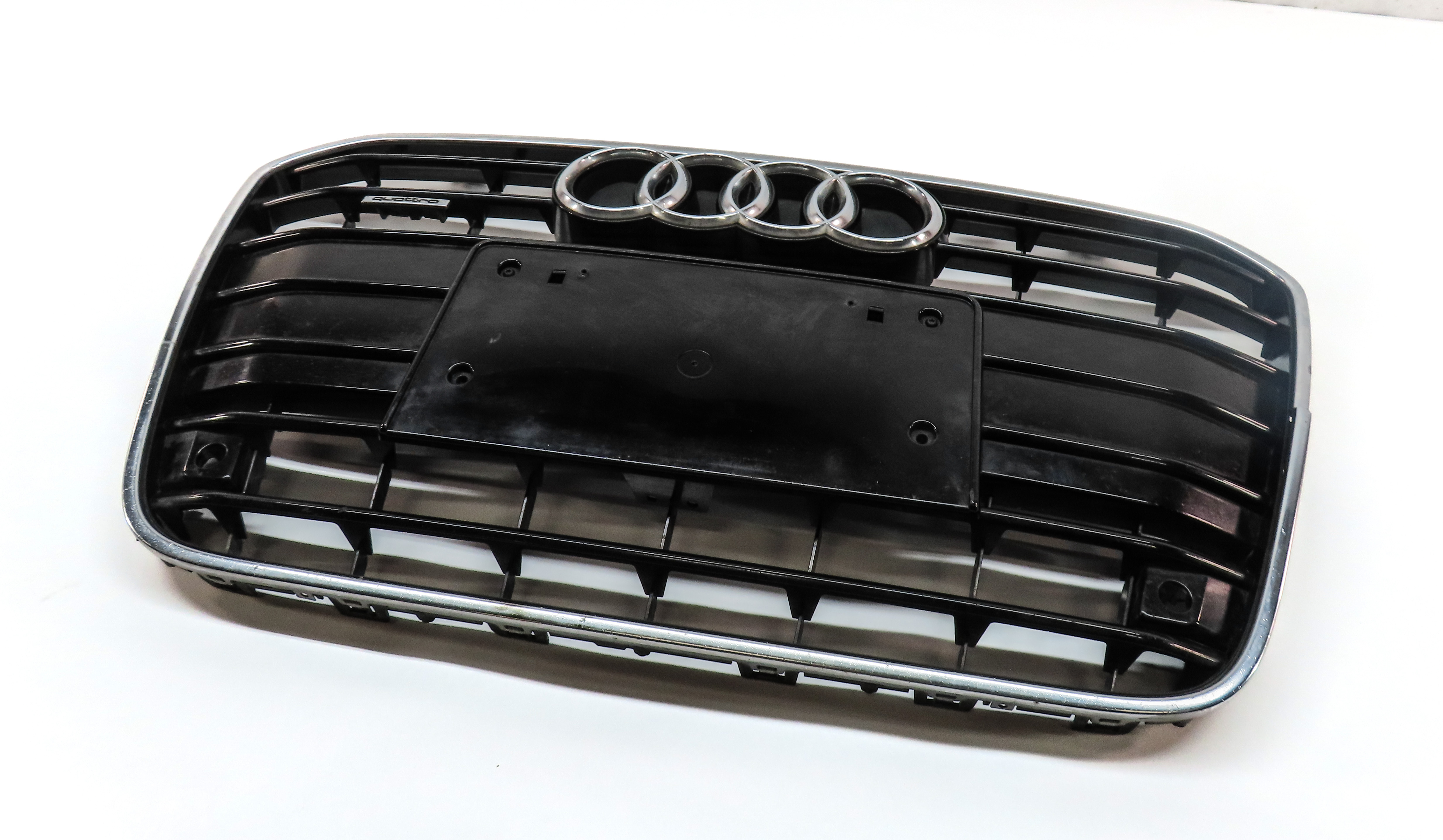 2012-2015 AUDI A6 (C7) FRONT CENTER HOOD GRILLE TRIM AIR VENT — exact item pictured